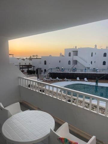 Pistachio Apartment 323 - Lanzarote Apartment Costa Teguise Eksteriør bilde
